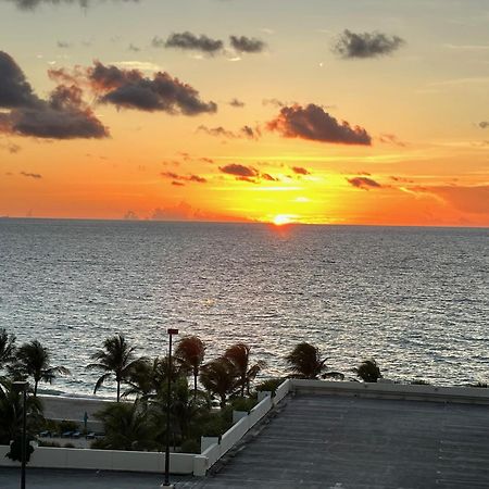 Luxury Stylish Oceanfront 2 Bedroom 2 Bathroom In Hollywood Fl Exterior foto